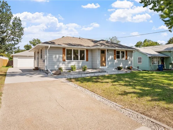 3923 E 26th St, Des Moines, IA 50317