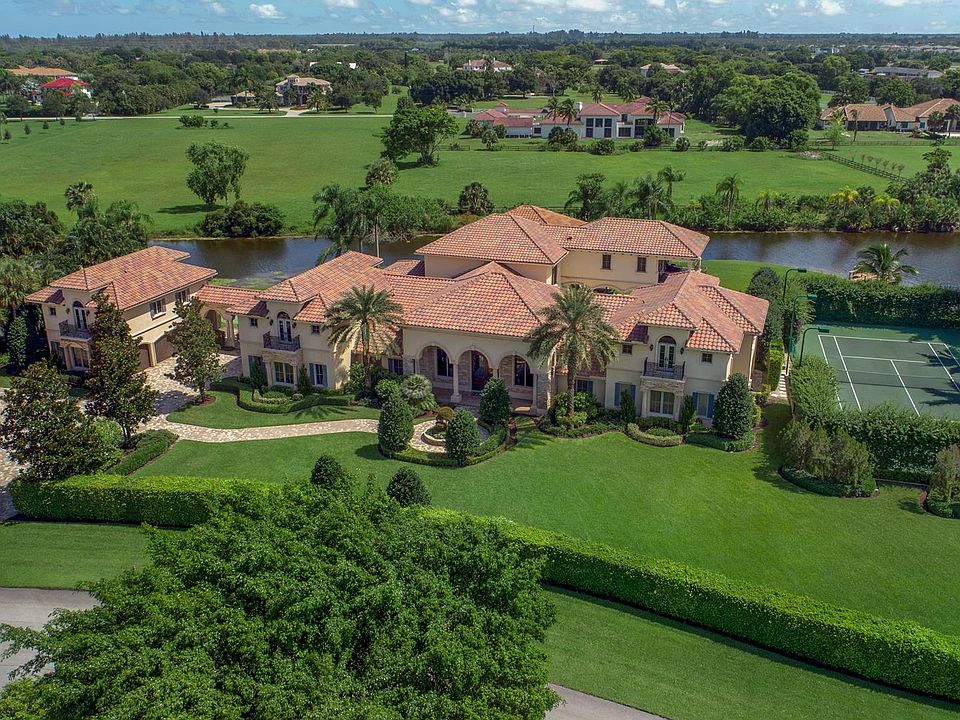 1st image of 10247 El Caballo Ct