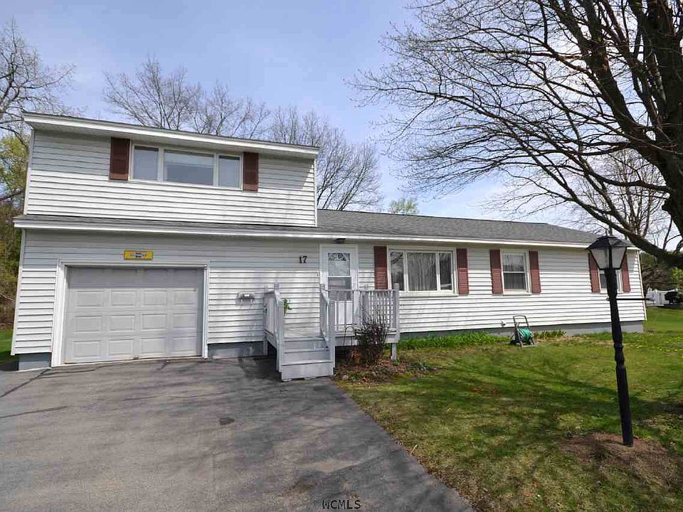 1st image of 17 Circle Dr