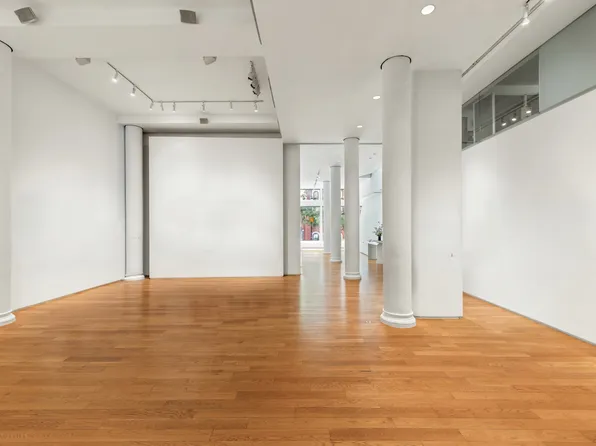 43 West 13th Street R image 2 of 13