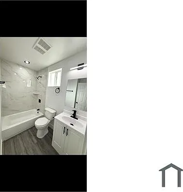 1551 E 106th St #B — Photo 2