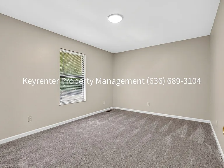 419 Omar Ct — Photo 27