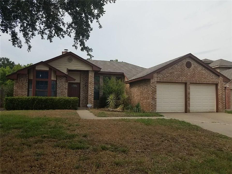 1st image of 229 Iberis Dr