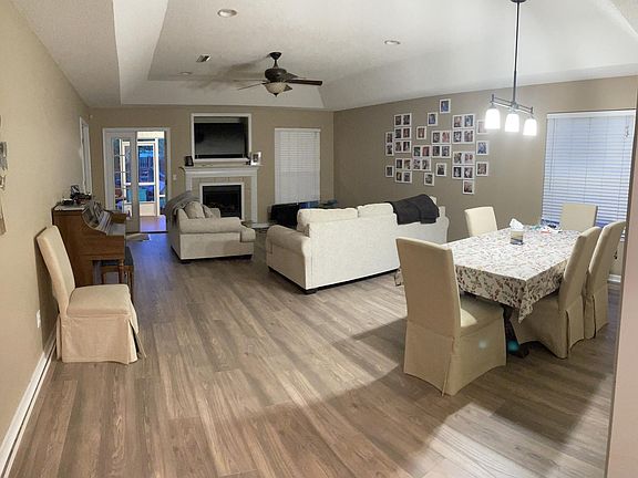 5th image of 118 Elmwood Dr