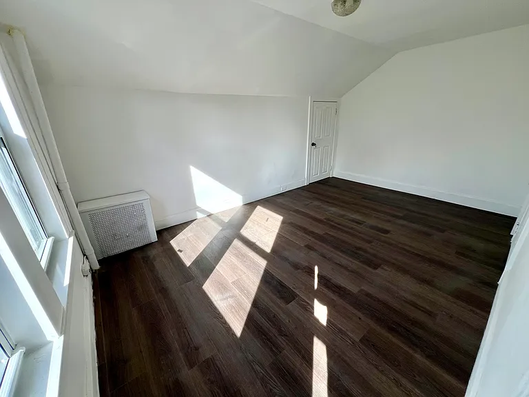 9924 Ascan Ave — Photo 8