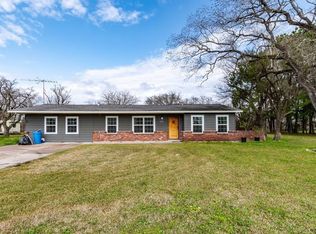 518 W Archer Rd, Baytown, TX 77521