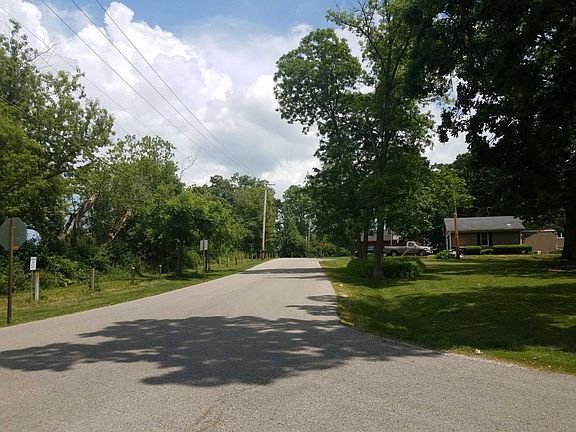 4th image of 36959 N Wildwood Dr