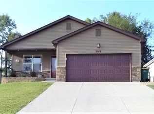 9349 Lakeview Dr, Pevely, MO 63070
