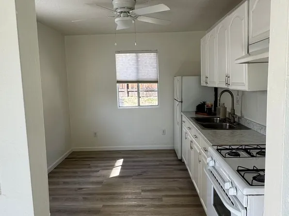 KAL, 57-57B-59 59b61 Nkalorama #57-B, Ventura, CA 93001