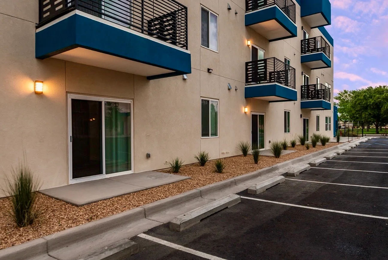 Nouri Apartments — Photo 1