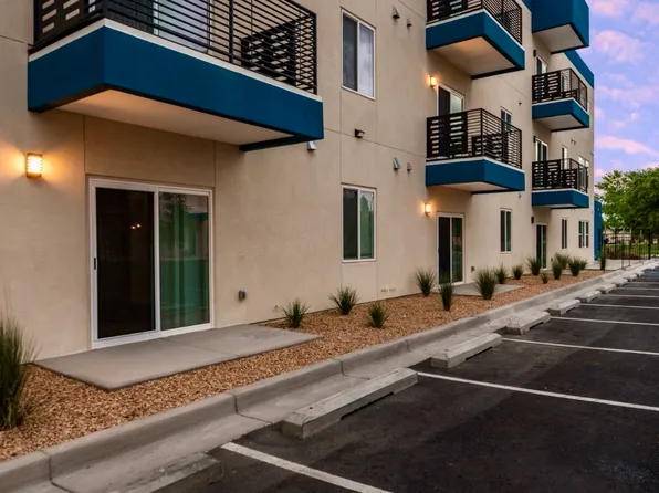 Nouri Apartments