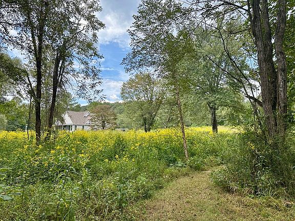 3rd image of Creekfront Ln