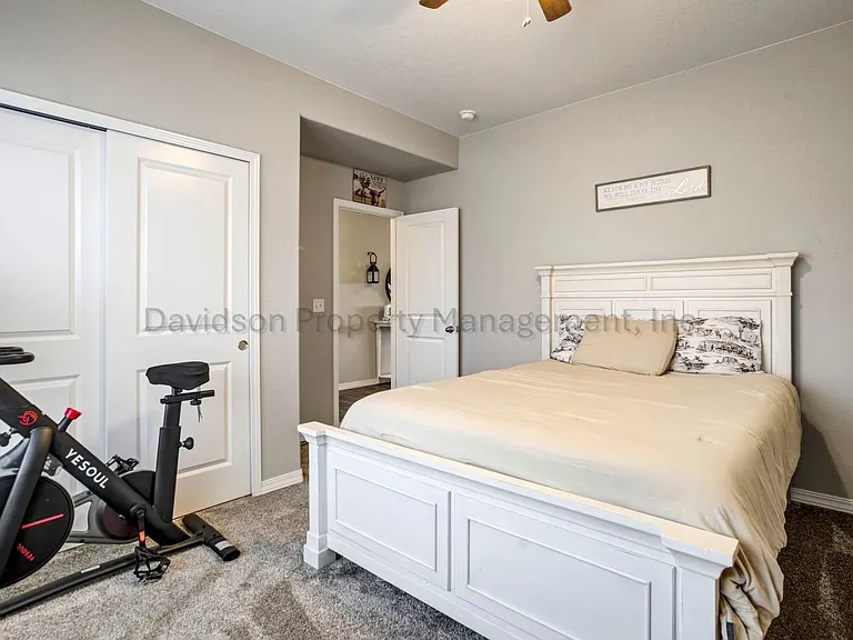 8747 Bynum Dr — Photo 17