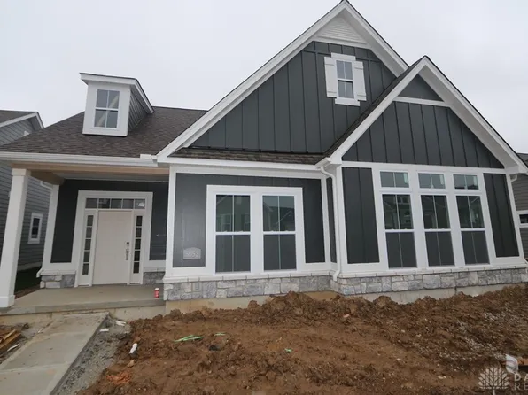 5052 Pepperwell Cir #86, Sugarcreek Township, OH 45440