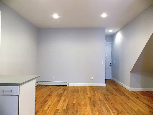Rented by Blue Egg Realty Corp | media 27