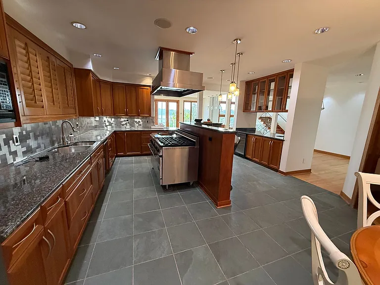7275 N Mercer Way — Photo 19