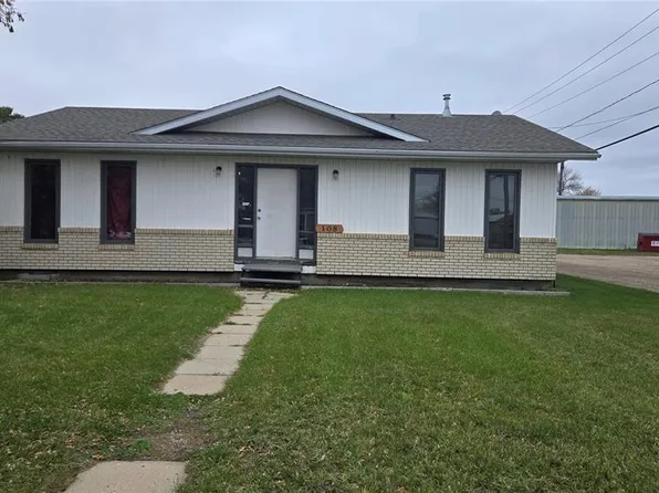 108 1st STREET W, Carnduff, SK S0C 0S0