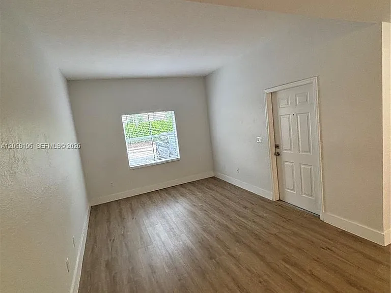 4931 N Harbor Isles Dr #203 — Photo 3