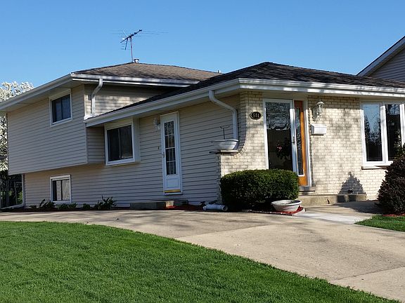 2nd image of 541 N Martha St