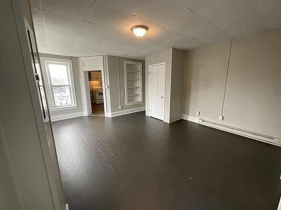 2nd image of 120 Lincoln Way W Front 2