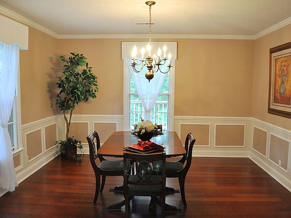 2nd image of 5707 Tannahill Cir SE