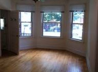 1425 W Melrose St #1, Chicago, IL 60657
