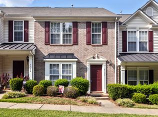 4524 Forestridge Commons Dr, Charlotte, NC 28269