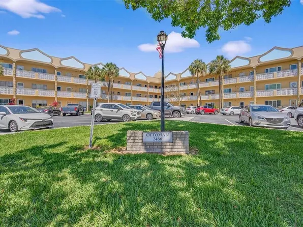 2466 Ecuadorian Way APT 20, Clearwater, FL 33763
