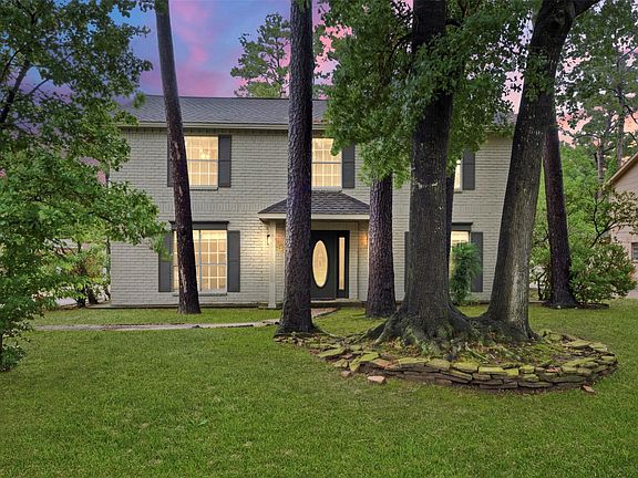2nd image of 15106 Parkville Dr
