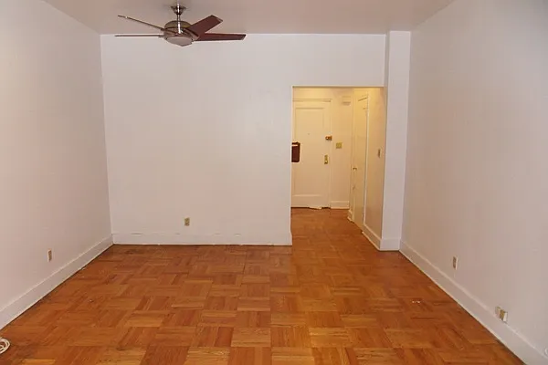 Rented by City Connections Realty | media 6