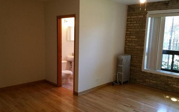 4th image of 1624 W Morse Ave #106