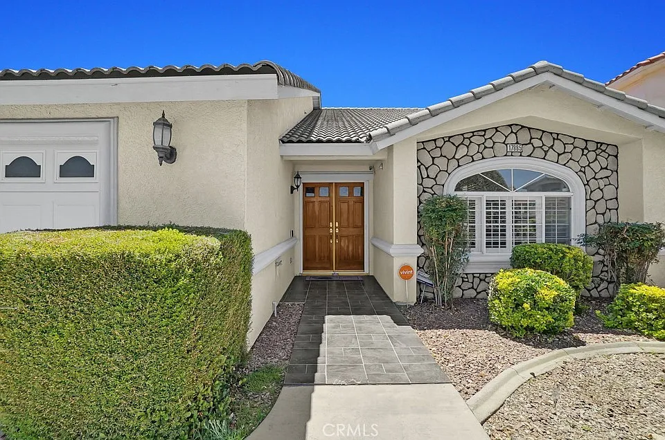 17885 Vista Point Dr