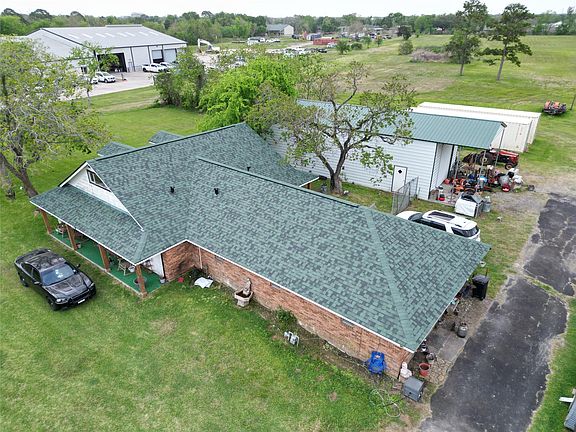 2nd image of 2319 W Cedar Bayou Lynchburg Rd