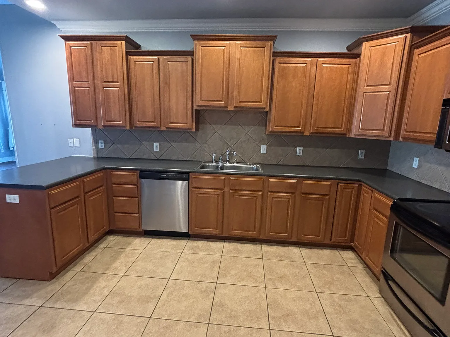 4903 Southwest Fieldstone Boulevard - 2 — Photo 4
