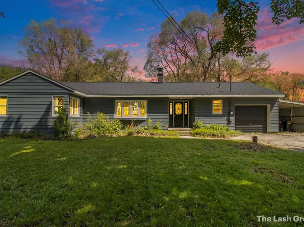 5053 Corvallis Dr, Mount Pleasant, MI 48858