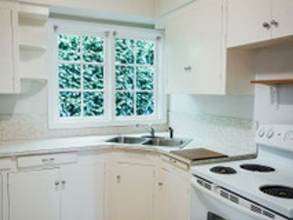 3rd image of 4021 SE Belmont St #4027