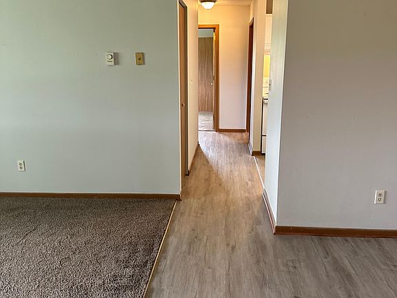 5th image of 1065 Westport Dr #243