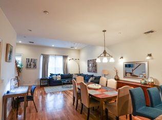 2 Harvard Sq #2, Brookline, MA 02445