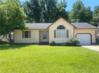 5587 Arapahoe Ct, Fayetteville, NC 28304