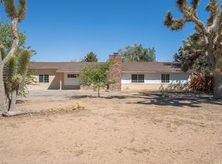 14101 Iroquois Rd, Apple Valley, CA 92307