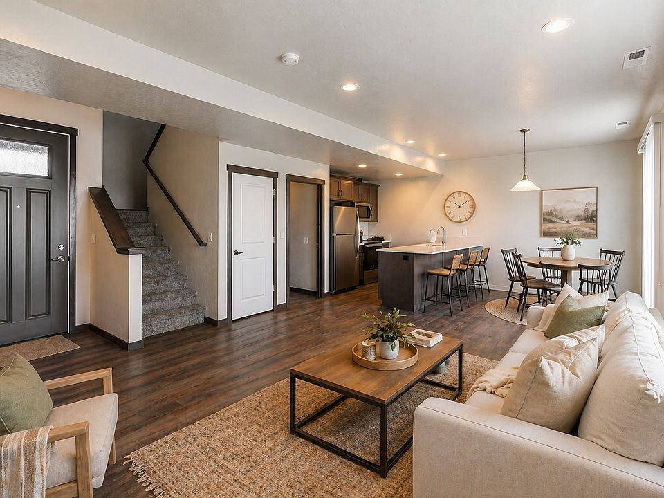 1,667 Sq Ft 2-Story