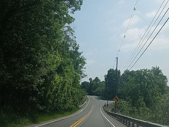4th image of 294 Route 284