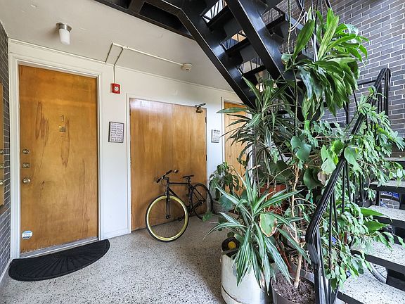 4th image of 10117 Cherry Pkwy #N-1