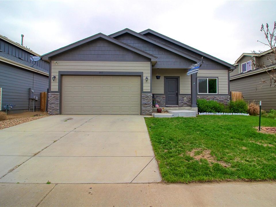 1st image of 2013 E Village Dr