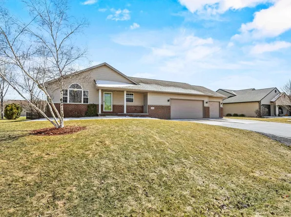 1378 Eagle Feather Trl, Neenah, WI 54956