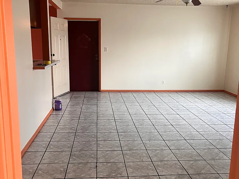 3048 E 60th Pl — Photo 8