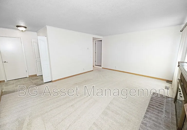 1830 Weir Dr — Photo 13