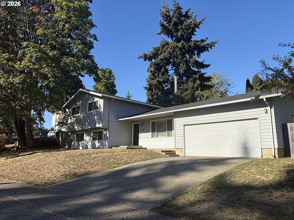 1st image of 706 NE 126th St