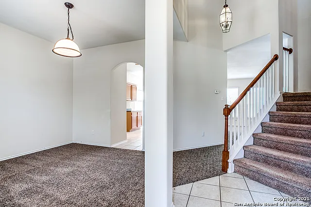 3 bed, 2.5 bath, 2267 sqft, $2,150 — Photo 4
