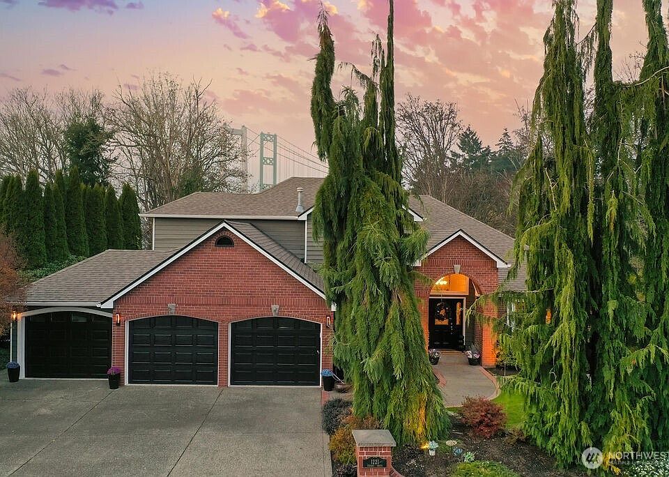 1st image of 1221 N Sunset Drive